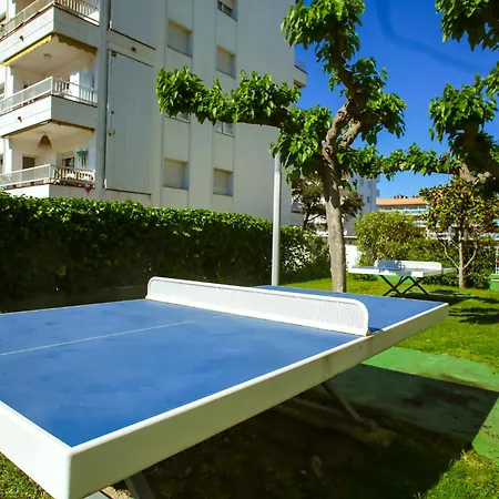 Al50 Playa Fenals Apartmán *